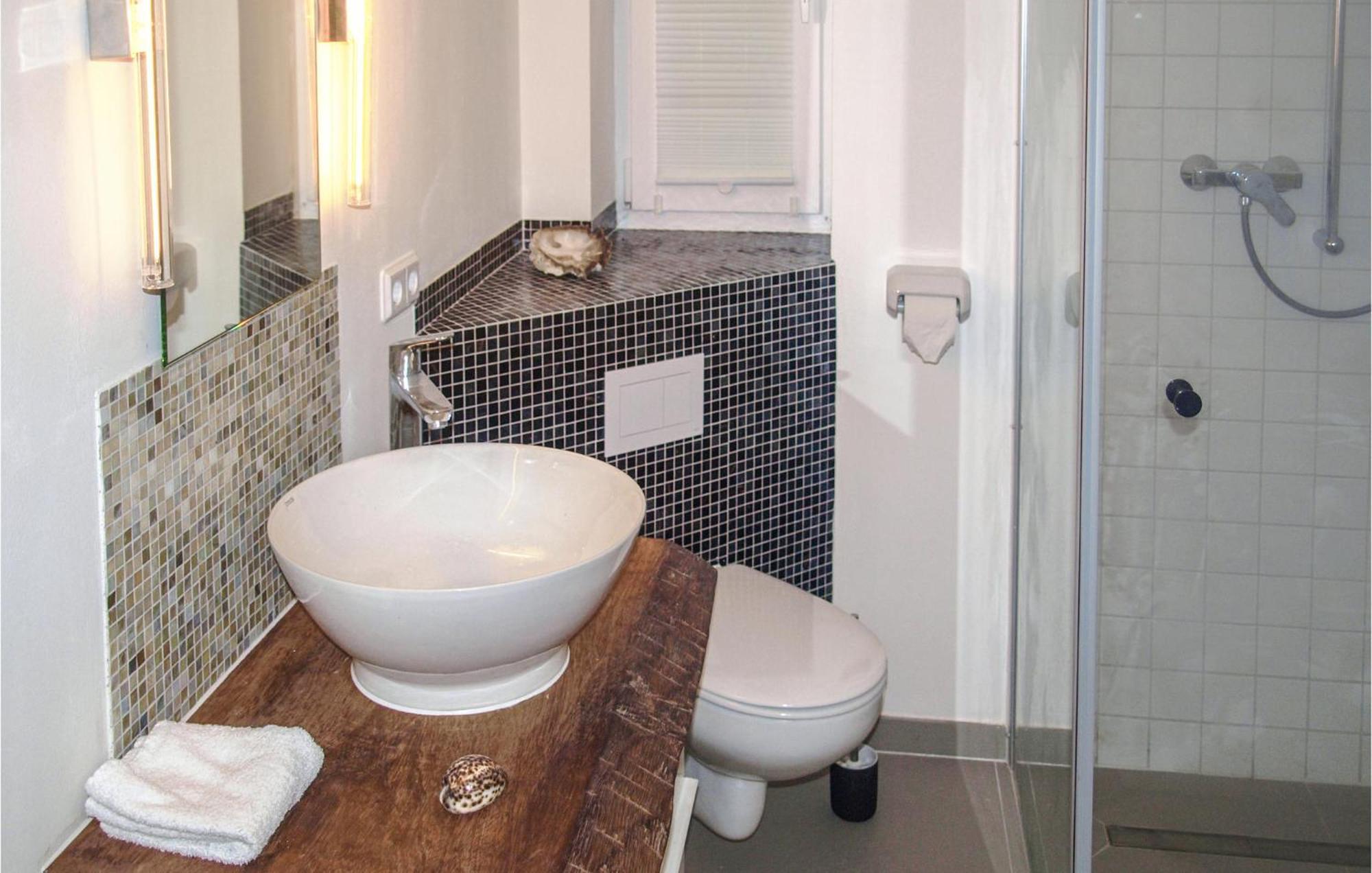 Awesome Home In Buetzow With Wifi Esterno foto